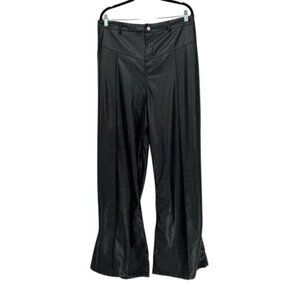 2/$30 NWT PrettyLittleThing Plus Faux Size 14 Leather Seam Detail Wide Leg Black